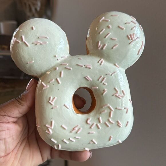 Chic Faux Doughnut Decor - Handcrafted Art Piece for Home Styling - Picture 2 of 4